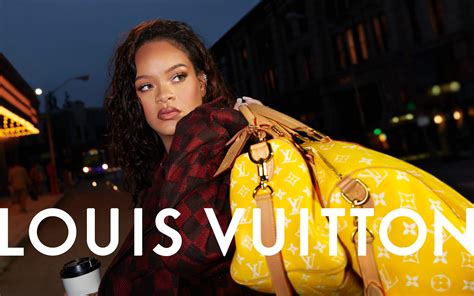 LOUIS VUITTON® .